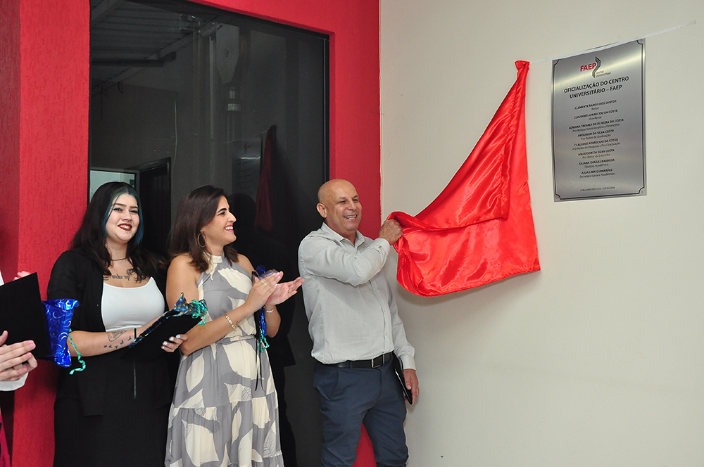 FAEP celebra transformação em Centro Universitário com cerimônia solene